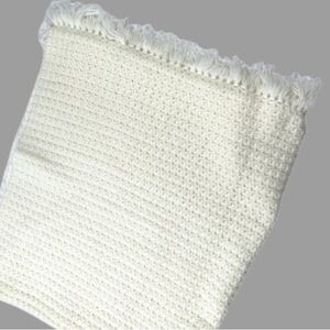 Off-White Fringe Knit Blanket